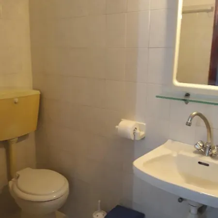 Andavis (adults Only)