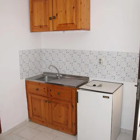 安达维斯酒店 2*